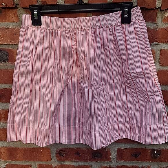 GAP Dresses & Skirts - Gap candy cane stripped skater skirt